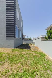 Image 33 - 198402