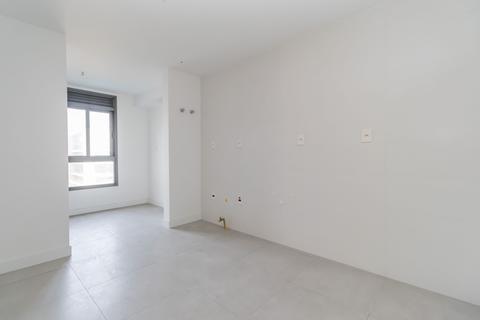 Image 31 - 198739