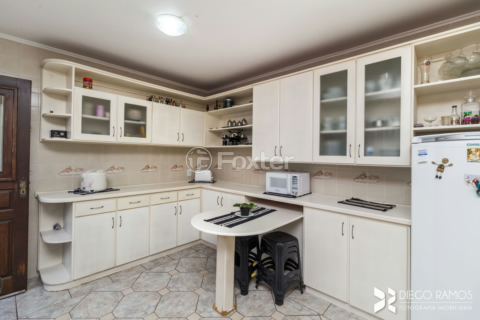 Image 37 - 202221