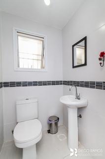 Image 30 - 203637