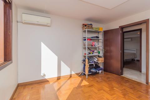Image 30 - 203867