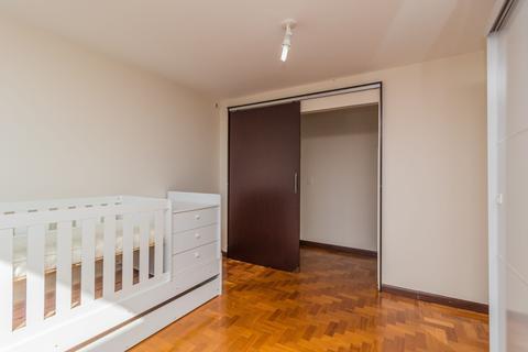 Image 38 - 203867