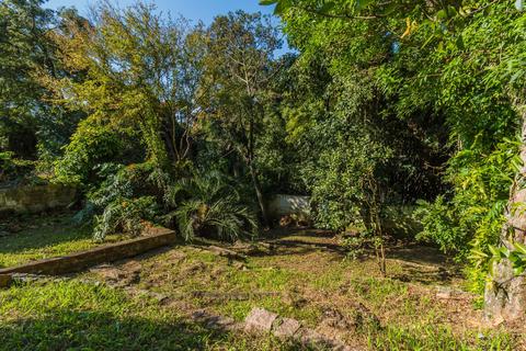 Image 67 - 203867