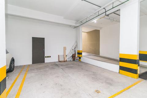 Image 35 - 203890