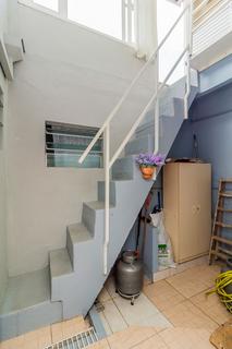 Image 43 - 204921