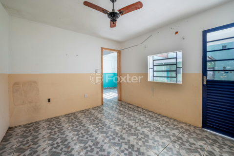 Image 39 - 204930