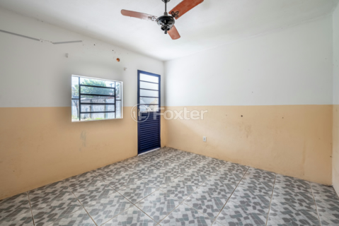 Image 38 - 204930