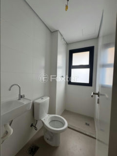Image 30 - 205217