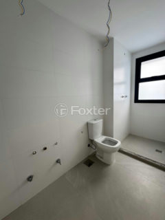 Image 37 - 205218