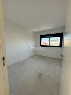 Image 32 - 205218