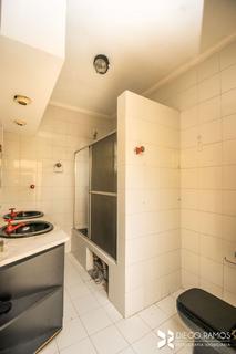 Image 37 - 205801