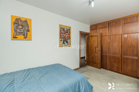 Image 66 - 208244