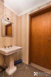 Image 34 - 208537