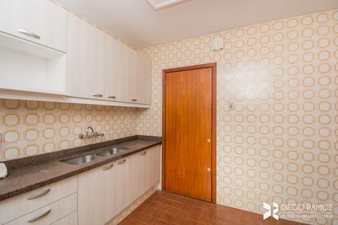 Image 21 - 209116