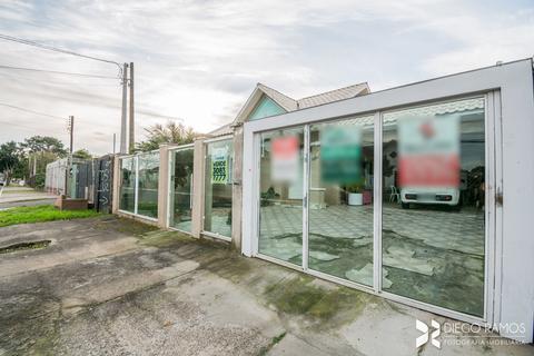 Image 35 - 209217