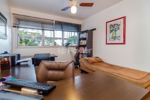 Image 31 - 210061