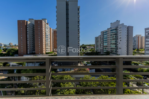 Image 2 - 210312