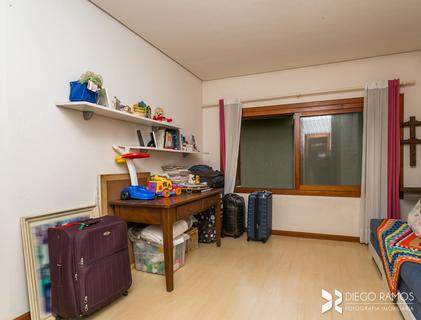 Image 32 - 210313