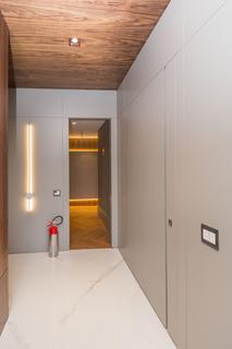 Image 31 - 210840