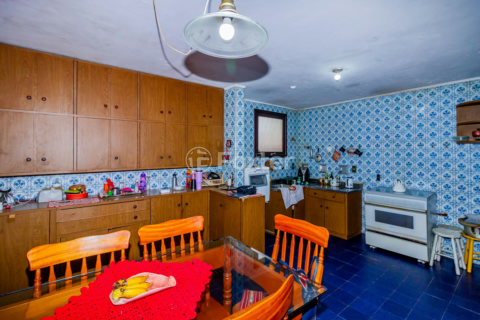 Image 30 - 211554