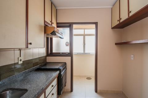 Image 31 - 211750