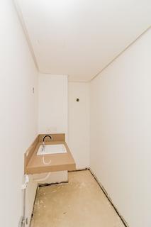 Image 32 - 211827