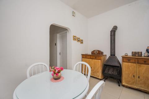 Image 34 - 212049