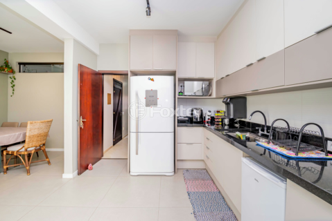 Image 37 - 212555