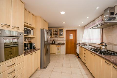 Image 40 - 214420