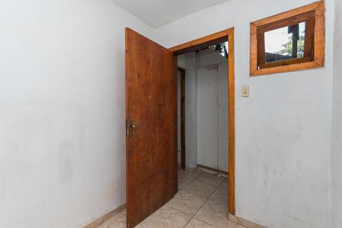 Image 25 - 214736