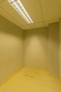 Image 32 - 214869