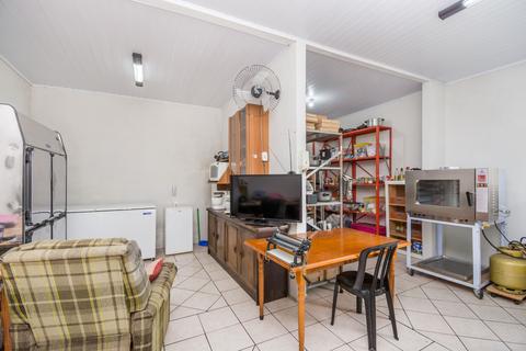 Image 42 - 215893