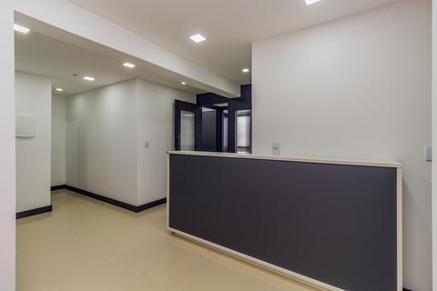 Image 22 - 216242