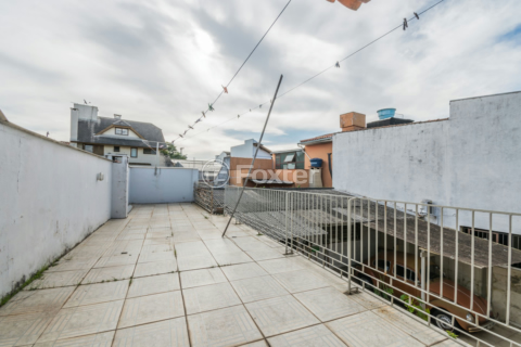 Image 32 - 216320