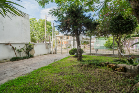Image 47 - 216320