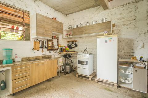 Image 31 - 216559