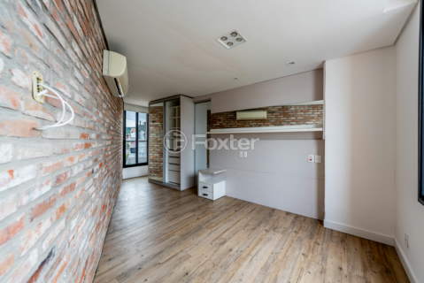 Image 32 - 217564