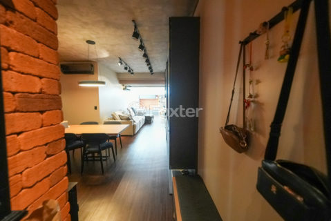 Image 49 - 217657