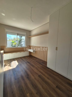 Image 3 - 217658