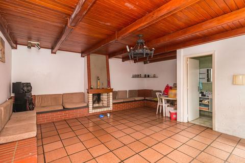 Image 24 - 218426