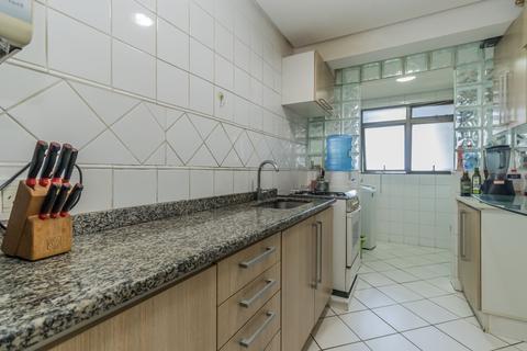Image 22 - 218758
