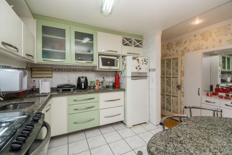 Image 28 - 219000