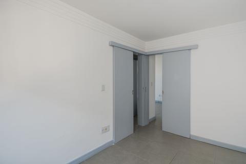 Image 22 - 220084