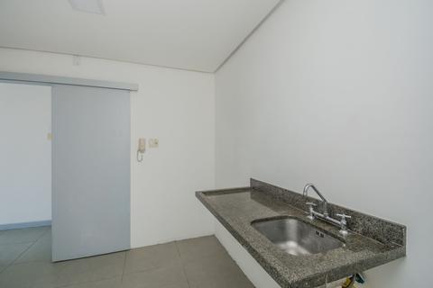 Image 31 - 220084