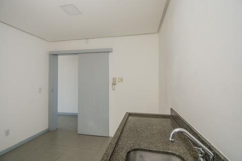 Image 32 - 220084