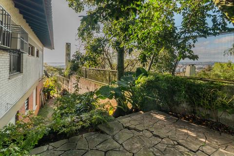 Image 70 - 220185