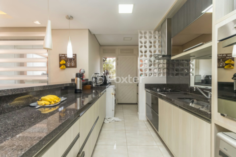 Image 30 - 220224
