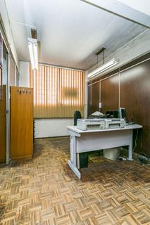 Image 31 - 220331