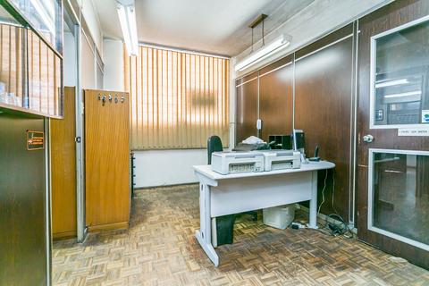 Image 32 - 220331