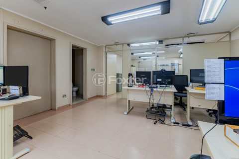 Image 156 - 221523
